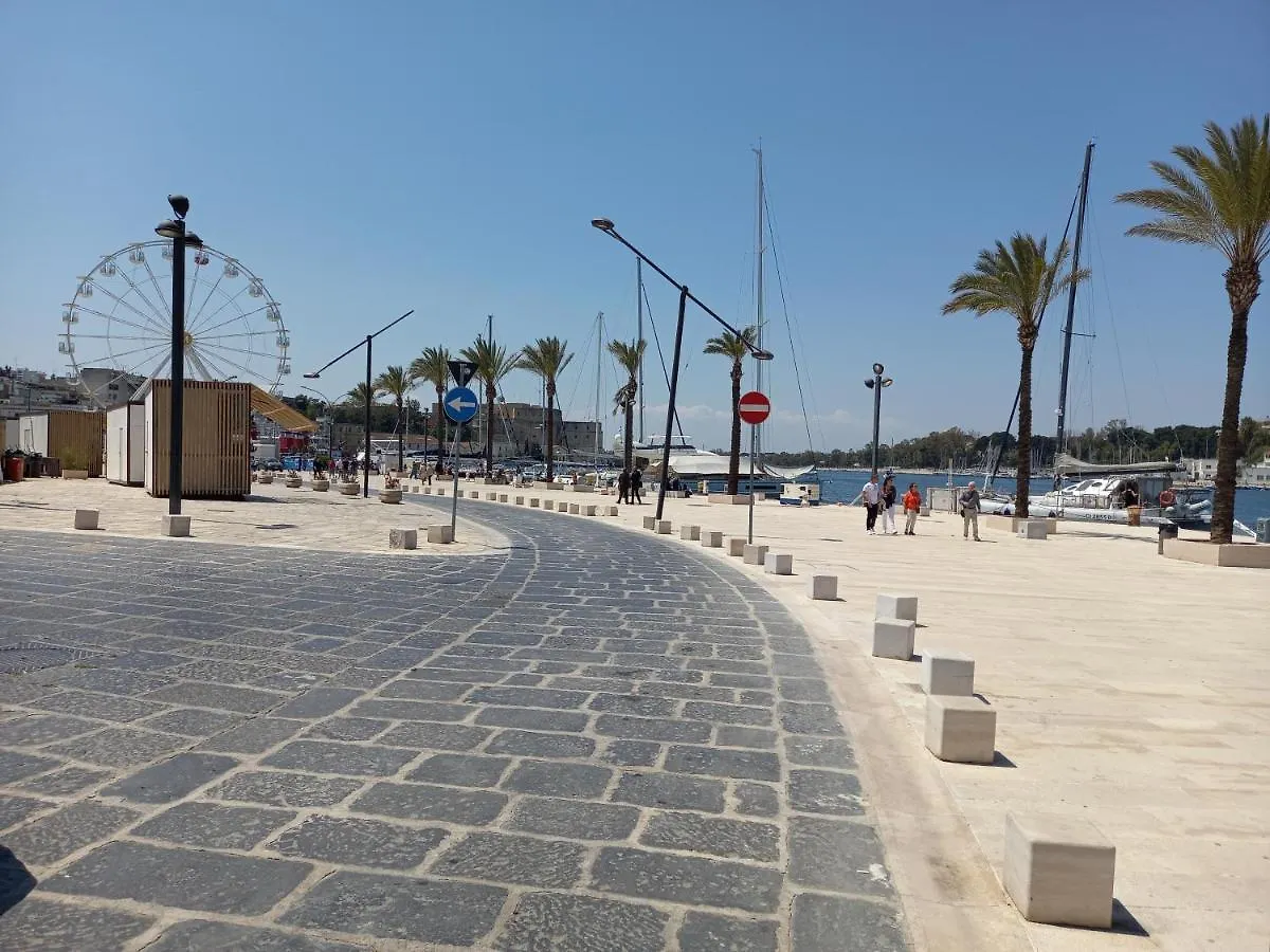 Handy Suite Idromassaggio Brindisi 0*,