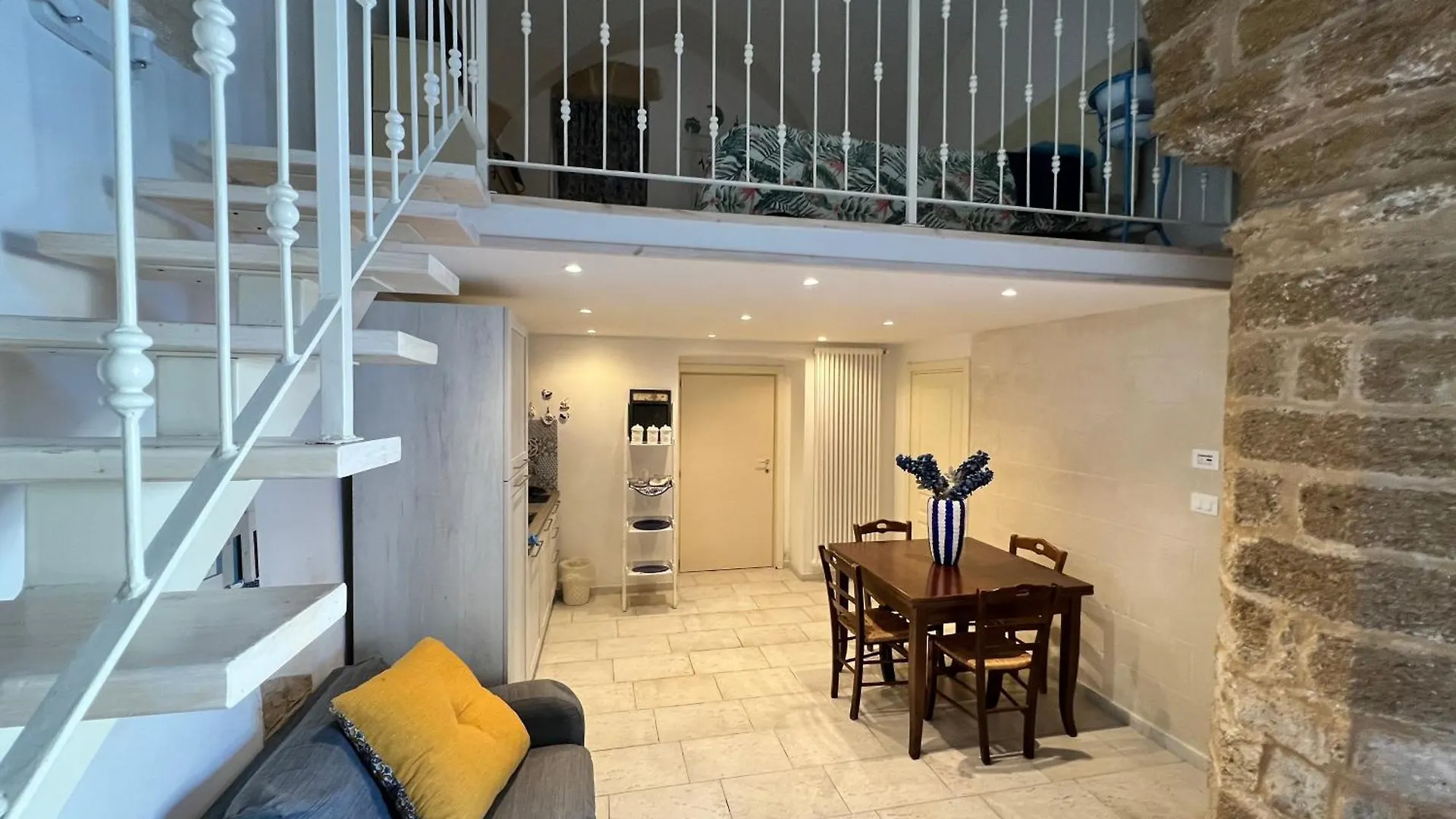 Handy Suite Idromassaggio Brindisi Italien